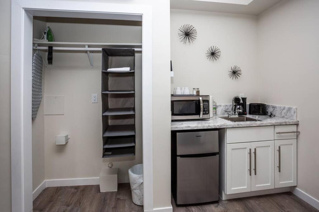 Studio With Large Balcony- San Diego Gateway ภายนอก รูปภาพ