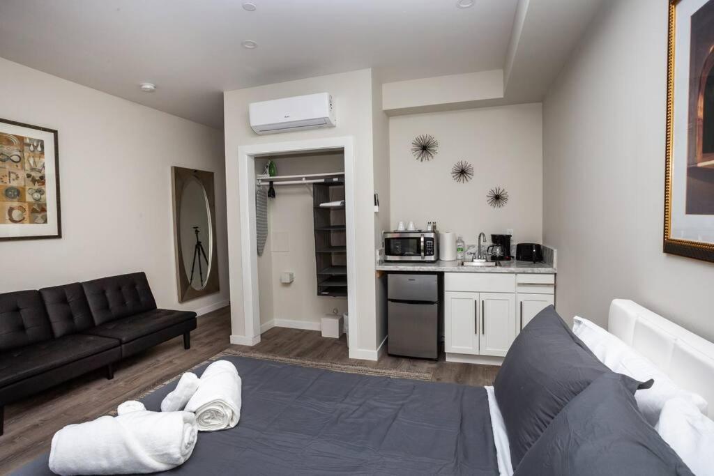 Studio With Large Balcony- San Diego Gateway ภายนอก รูปภาพ