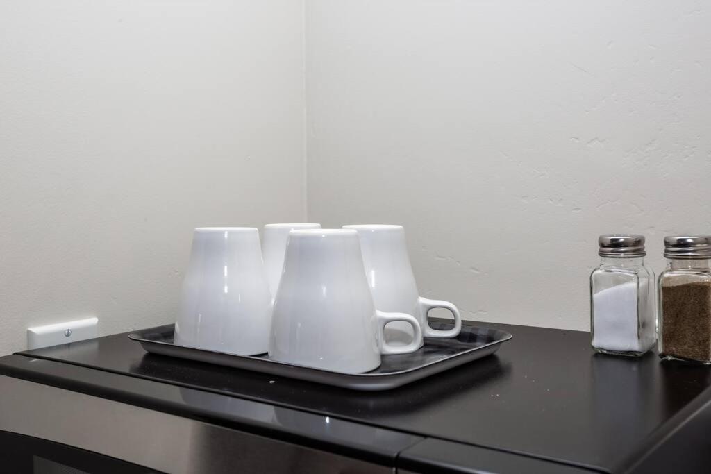 Studio With Large Balcony- San Diego Gateway ภายนอก รูปภาพ